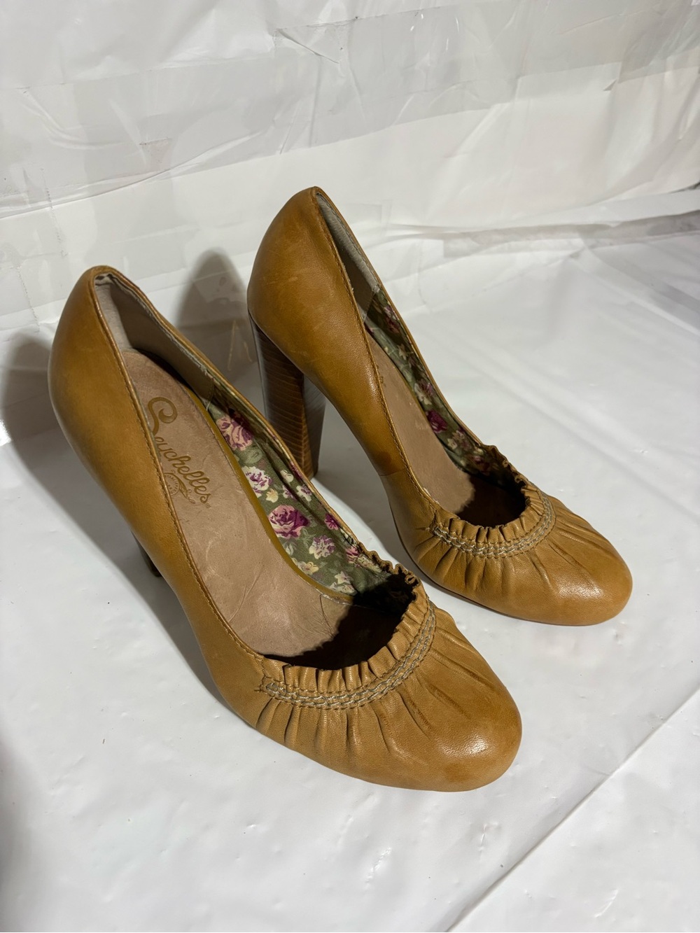 Seychelles Cognac Leather Round-Toe High Heel Pumps
